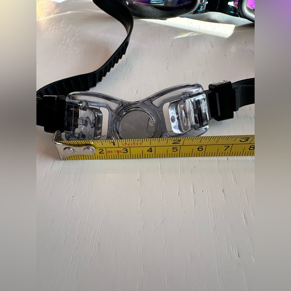 Krediz Anti Fog Swimming Goggles - Unisex Silicone Goggles and UV Protection - Picture 3 of 8